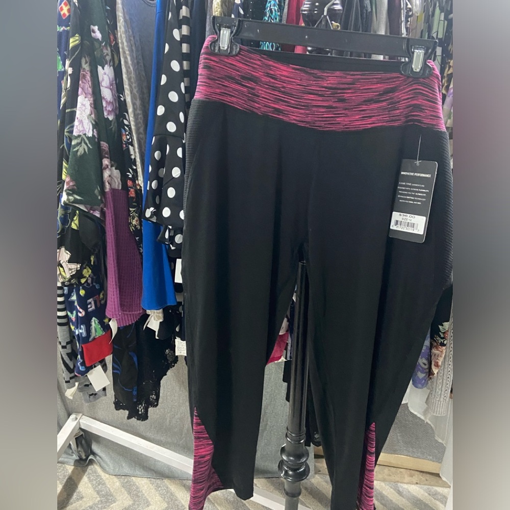 Game Time Leggings 1x NWT